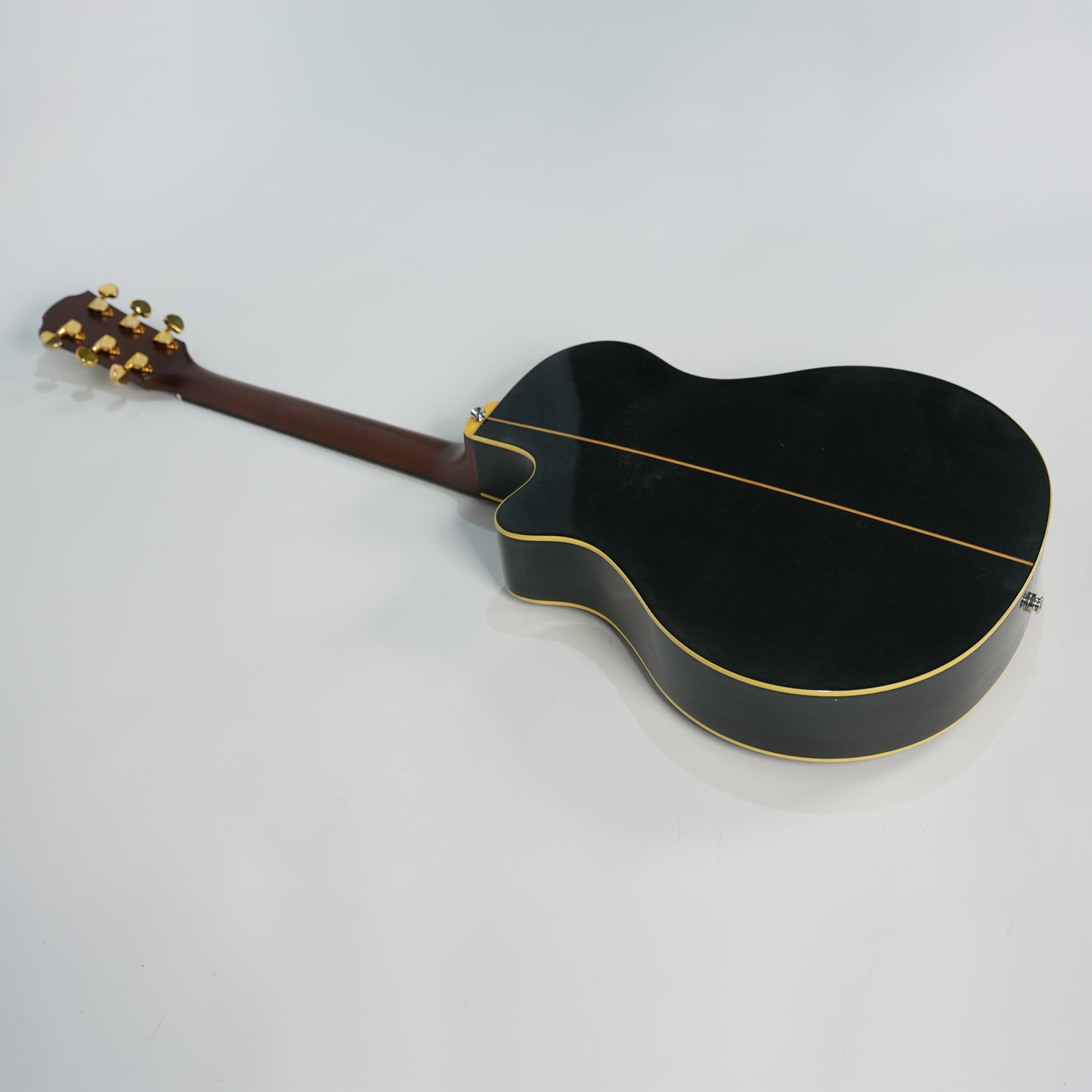 Ali's First Guitar - YAMAHA APX-6A Acoustic/Electric